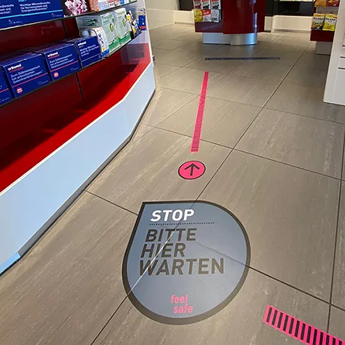 Fußbodenaufkleber, 48 x 48 cm »feel safe« Stop, Bitte hier warten