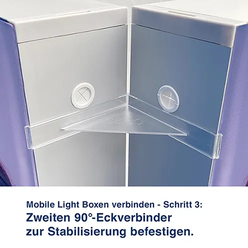 Mobile Light Boxen verbinden - Schritt 3:  Zweiten 90°-Eckverbinder  zur Stabilisierung befestigen.